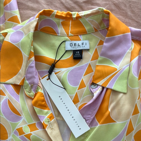 DELFI Collective Colorful Abstract Set - Picture 4 of 4